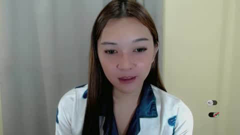 Snapshot of alisa_kiss_ chatting on February 19, 2025, 1:17 pm Shanti xhey online show from February 19, 2025, 1:17 pm