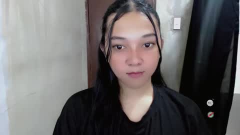 Snapshot of alisa_kiss_ chatting on October 16, 2025, 12:50 pm Shanti xhey online show from October 16, 2025, 12:50 pm