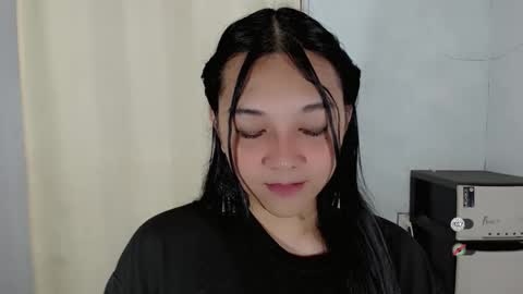 Shanti xhey online show from December 13, 2025, 7:53 pm