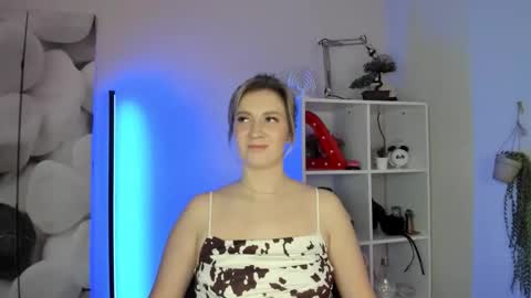 AlisaLady24 online show from November 20, 2025, 7:08 am