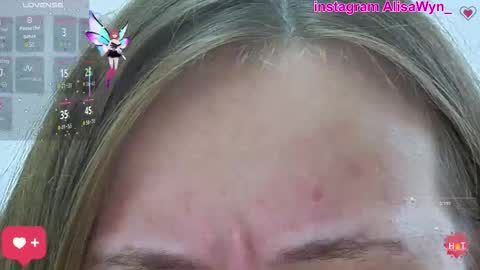 alisawyn online show from September 22, 2025, 10:06 am