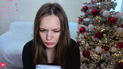 alisawyn online show from December 16, 2025, 3:44 am