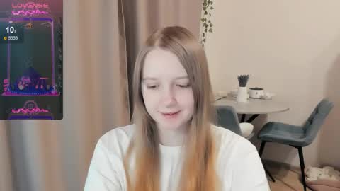 Alya online show from October 6, 2025, 8:39 pm