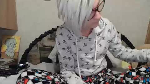 Snapshot of alishaluv chatting on November 6, 2025, 6:03 am Alisha online show from November 6, 2025, 6:03 am