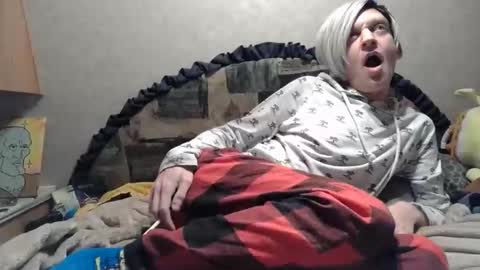 Snapshot of alishaluv chatting on December 2, 2025, 2:39 am Alisha online show from December 2, 2025, 2:39 am