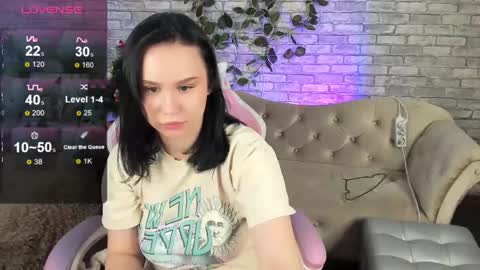 Snapshot of alisia_mars chatting on December 16, 2024, 5:43 pm Alisia online show from December 16, 2024, 5:43 pm