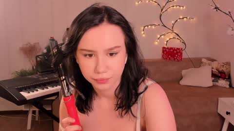 Snapshot of alisia_mars chatting on January 6, 2025, 5:41 am Alisia online show from January 6, 2025, 5:41 am