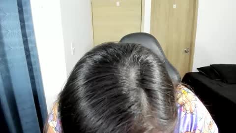 alisia online show from October 27, 2025, 10:03 pm