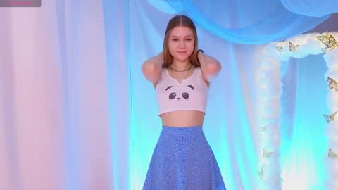 Snapshot of alisia_spinnet chatting on January 28, 2025, 7:22 am Alisia online show from January 28, 2025, 7:22 am