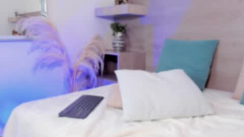 Snapshot of alison222_ chatting on February 6, 2025, 10:43 pm A L I S O N online show from February 6, 2025, 10:43 pm