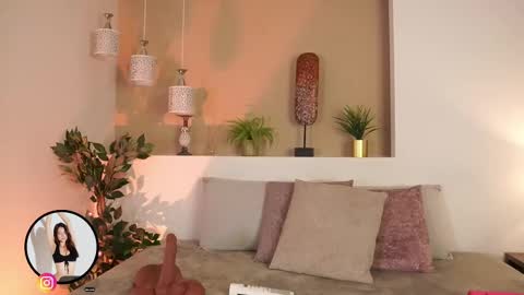 Snapshot of alison222_ chatting on September 10, 2025, 7:58 pm A L I S O N online show from September 10, 2025, 7:58 pm