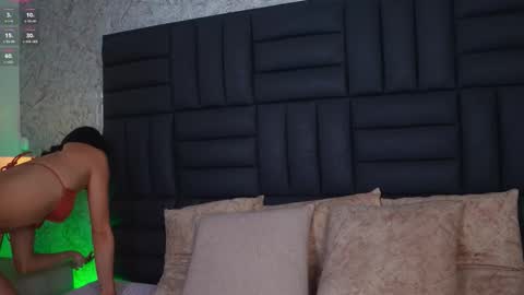 Snapshot of alison222_ chatting on November 24, 2025, 12:05 pm A L I S O N online show from November 24, 2025, 12:05 pm