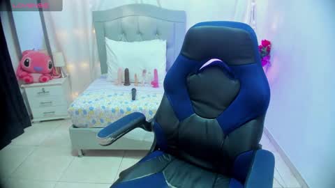 Alison online show from December 20, 2024, 8:55 pm