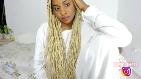 Snapshot of alison_ker chatting on January 14, 2025, 11:10 am Sofias house online show from January 14, 2025, 11:10 am