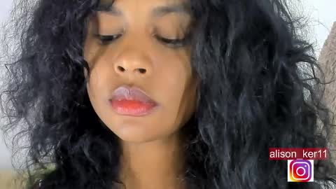 Snapshot of alison_ker chatting on February 3, 2025, 1:09 am Sofias house online show from February 3, 2025, 1:09 am