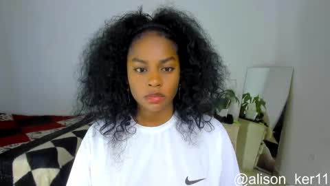 Snapshot of alison_ker chatting on October 25, 2025, 8:11 am Sofias house online show from October 25, 2025, 8:11 am