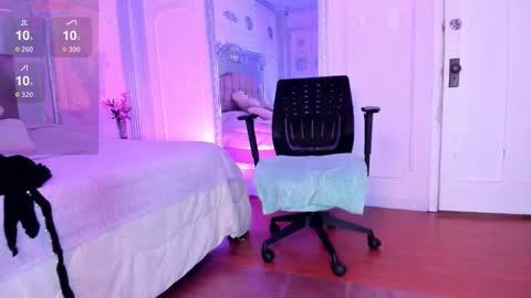 Alison Fishert online show from October 22, 2025, 1:00 pm