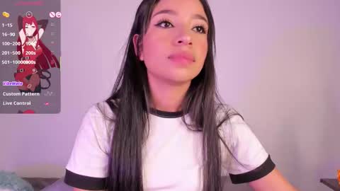 Mara  Isabel online show from October 22, 2025, 9:36 pm