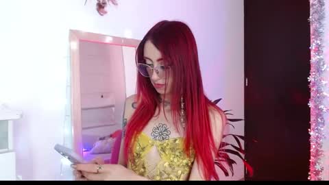 Snapshot of alissesallie_ chatting on January 8, 2025, 2:25 am alissesallie_ online show from January 8, 2025, 2:25 am