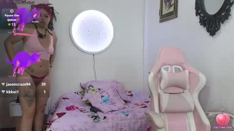 Alissia online show from December 6, 2024, 4:49 pm