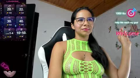 Snapshot of alisson_hoffman05 chatting on November 27, 2025, 10:23 pm Alisson hoffman05 online show from November 27, 2025, 10:23 pm