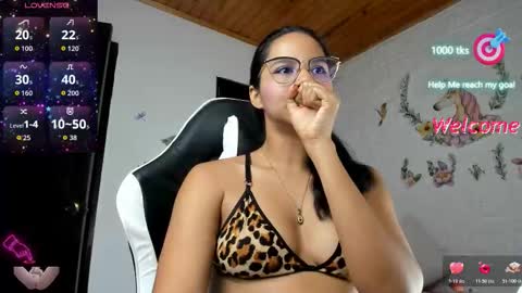 Snapshot of alisson_hoffman05 chatting on November 29, 2025, 12:46 am Alisson hoffman05 online show from November 29, 2025, 12:46 am