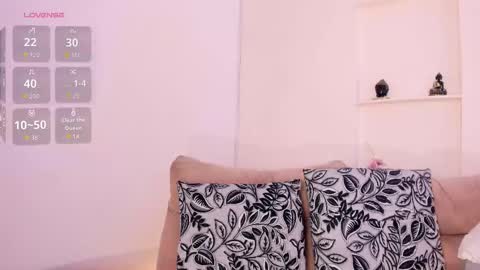  Alisson  online show from September 17, 2025, 1:13 pm