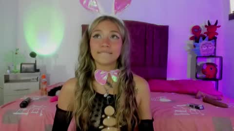 Alisson IG alisson zafiro27 online show from December 9, 2024, 5:52 pm