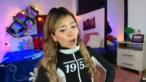 Alisson IG alisson zafiro27 online show from March 9, 2025, 9:24 am