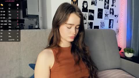 Snapshot of alivialovely chatting on November 28, 2025, 9:34 am Alivia online show from November 28, 2025, 9:34 am