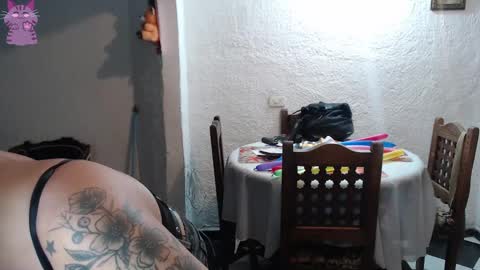 Alix online show from September 12, 2025, 2:00 am