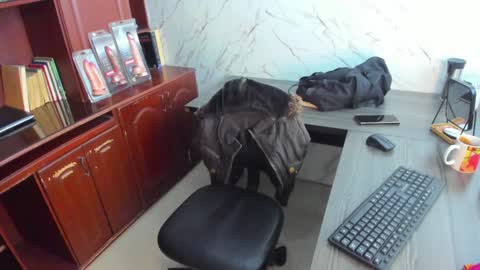 Snapshot of alixlong chatting on January 23, 2025, 3:05 am Alix online show from January 23, 2025, 3:05 am