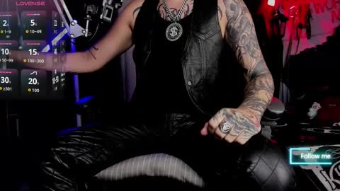   online show from October 23, 2025, 11:57 pm