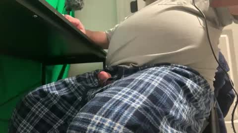 Allergictolove online show from December 18, 2024, 12:54 am