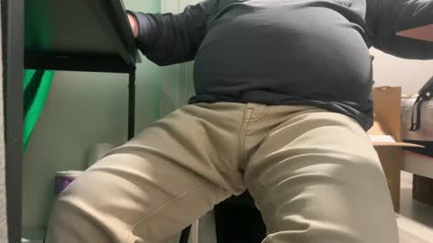 Allergictolove online show from December 23, 2024, 10:01 pm