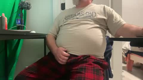 Allergictolove online show from January 23, 2025, 12:35 am