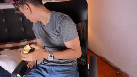 Snapshot of allexcano chatting on February 23, 2025, 1:10 pm Allex online show from February 23, 2025, 1:10 pm