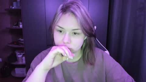 Snapshot of alli_zi chatting on November 29, 2025, 1:03 pm Blair online show from November 29, 2025, 1:03 pm