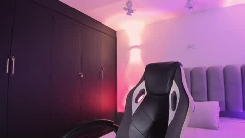 Snapshot of allicelover chatting on December 2, 2025, 12:21 pm ALLICE online show from December 2, 2025, 12:21 pm