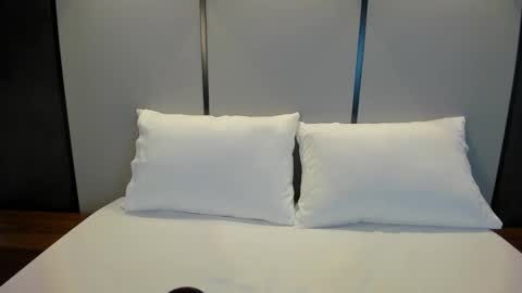 Snapshot of allie_bruce chatting on September 12, 2025, 2:33 am A L L I E online show from September 12, 2025, 2:33 am