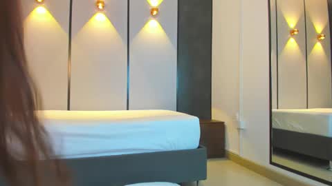 Snapshot of allie_bruce chatting on September 13, 2025, 2:11 am A L L I E online show from September 13, 2025, 2:11 am