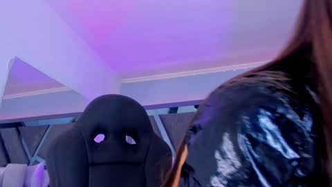 Snapshot of allijadid chatting on January 8, 2025, 10:37 am online show from January 8, 2025, 10:37 am