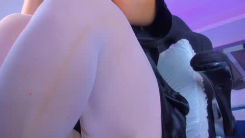 Snapshot of allijadid chatting on January 23, 2025, 1:45 pm online show from January 23, 2025, 1:45 pm