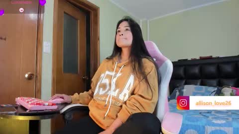 Snapshot of allison_love chatting on November 9, 2025, 6:01 am allison online show from November 9, 2025, 6:01 am