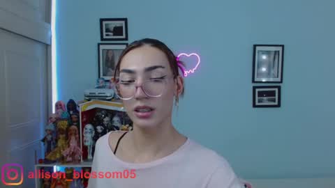   online show from February 22, 2025, 1:44 am