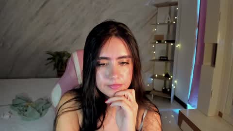 Snapshot of allisonpalmer chatting on December 3, 2024, 4:50 pm Allison Palmer online show from December 3, 2024, 4:50 pm