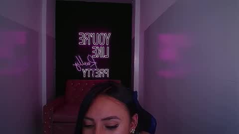 Snapshot of allisson_a chatting on January 12, 2025, 10:02 am Allisson online show from January 12, 2025, 10:02 am