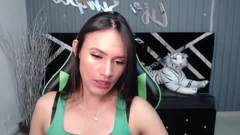 Snapshot of allisson_a chatting on January 21, 2025, 3:37 am Allisson online show from January 21, 2025, 3:37 am