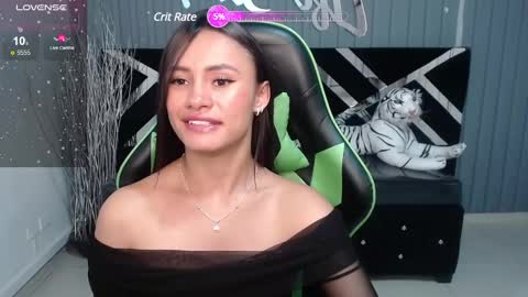 Snapshot of allisson_a chatting on January 26, 2025, 6:28 am Allisson online show from January 26, 2025, 6:28 am