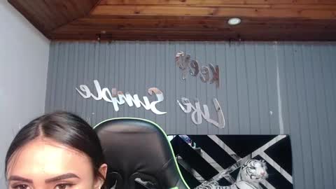 Snapshot of allisson_a chatting on January 28, 2025, 6:27 am Allisson online show from January 28, 2025, 6:27 am